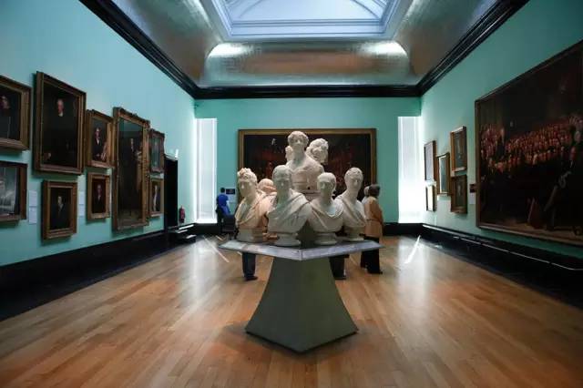 范冰冰龙袍博物馆,范冰冰龙袍被哪个国家收藏了