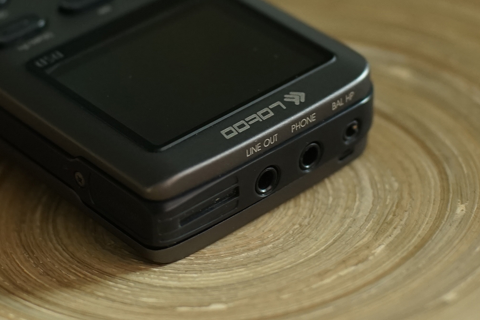 看这台电台电视台常用品牌做的MP3证明为何手机音质还差得远