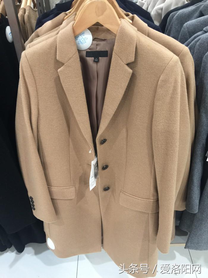 实拍：在洛阳200和2000的大衣到底哪不同，真相在这