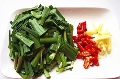 韭菜炒小河虾的家常做法窍门,小河虾除了炒韭菜还能怎么做