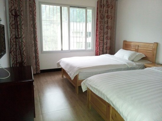 峨眉山旅游住哪个酒店比较方便,峨眉山度假酒店推荐最新