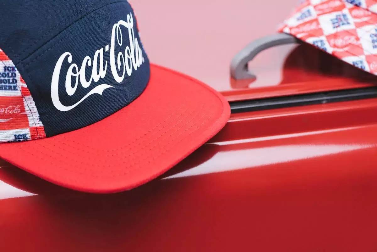 你穿“可乐”的样子真好看！细数Coca-Cola的那些聯名