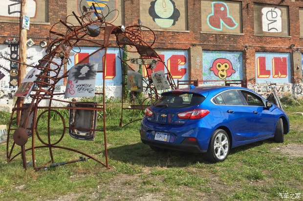 科鲁兹两厢版值得买吗,科鲁兹两厢版实拍