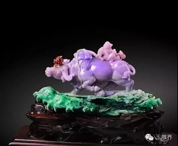 粉色紫罗兰翡翠,女人喜爱的珠宝