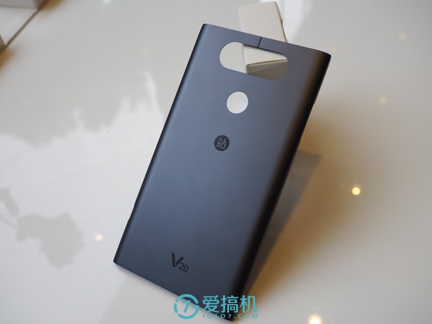 不一样的手机lg,不一样的双屏手机