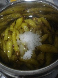 泡椒凤爪的腌制方法过年吃,自制泡椒凤爪最简单方法