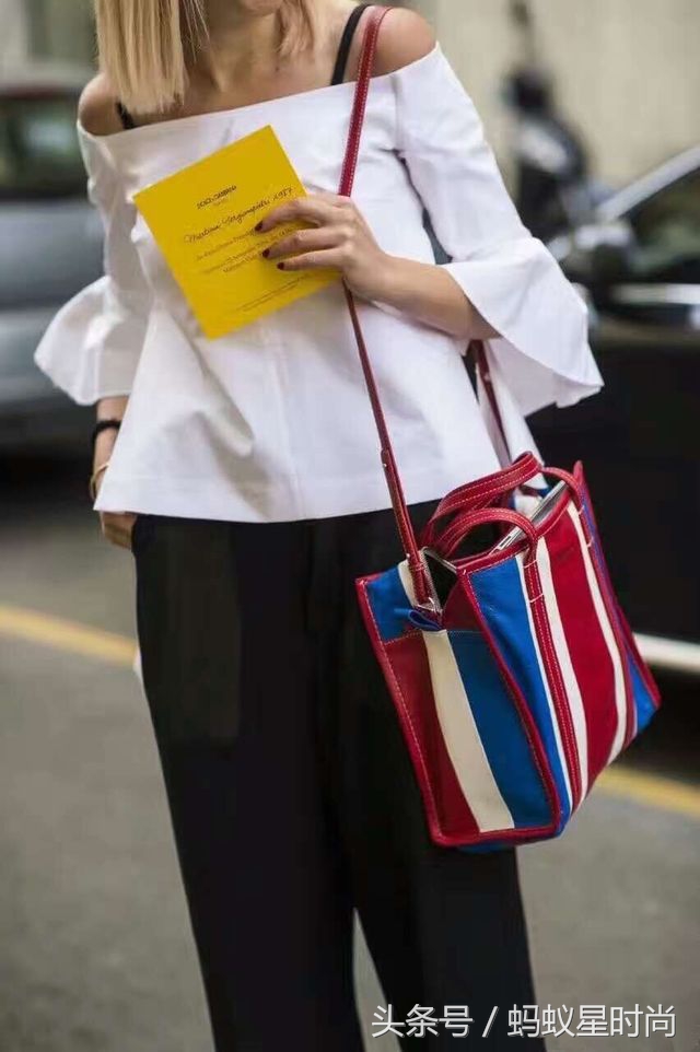 最热门手袋,菱形格纹手袋