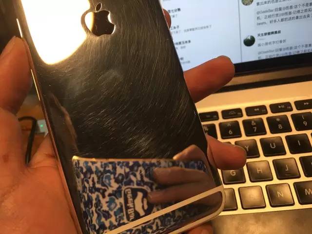 手把手教你打造亮银色的iPhone