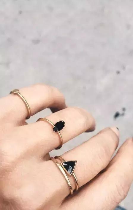 明星同款百元饰品,百元能买到什么化妆品