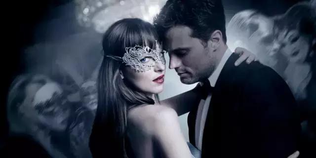 这部*恋虐**的SM大片，给我们展示了一个浪漫唯美的世界