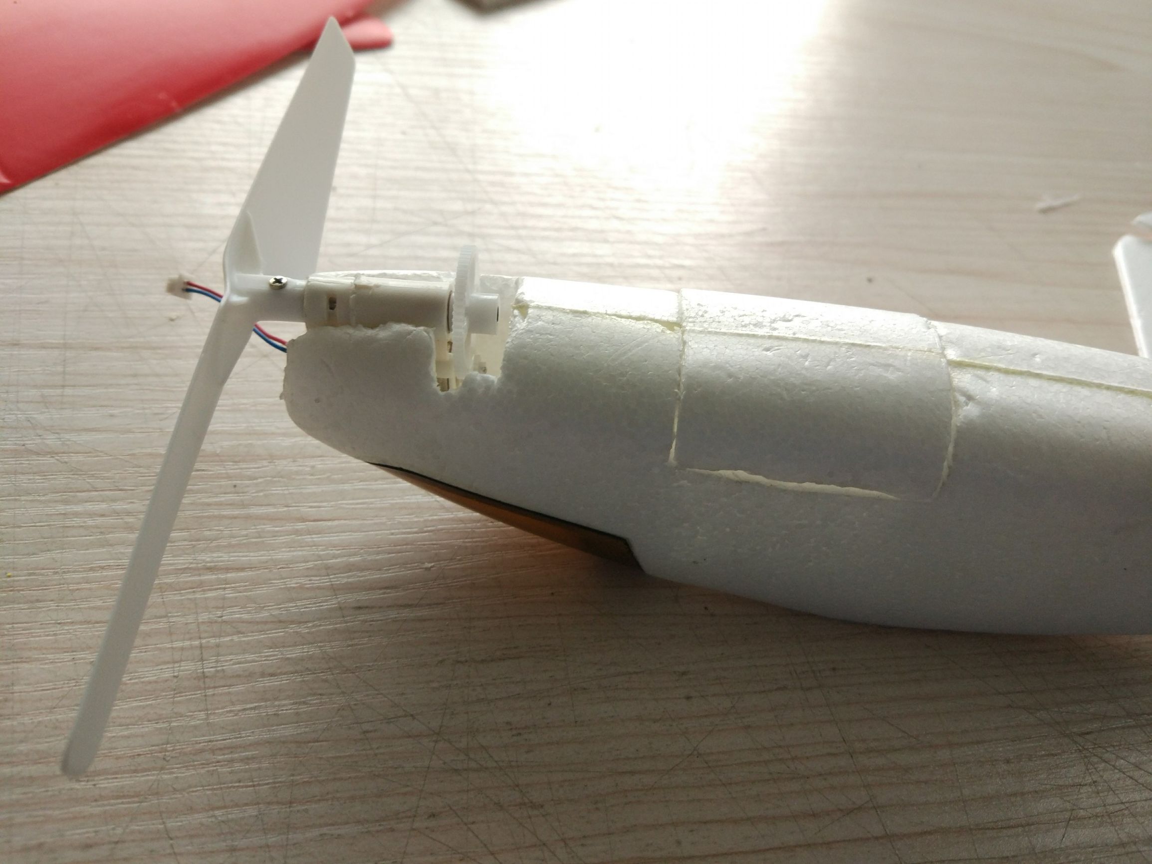 自己做航模小飞机需要哪些东西,怎么制作航模小飞机