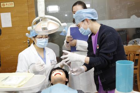 目前最赚钱的十大行业排行,未来最赚钱的七大行业