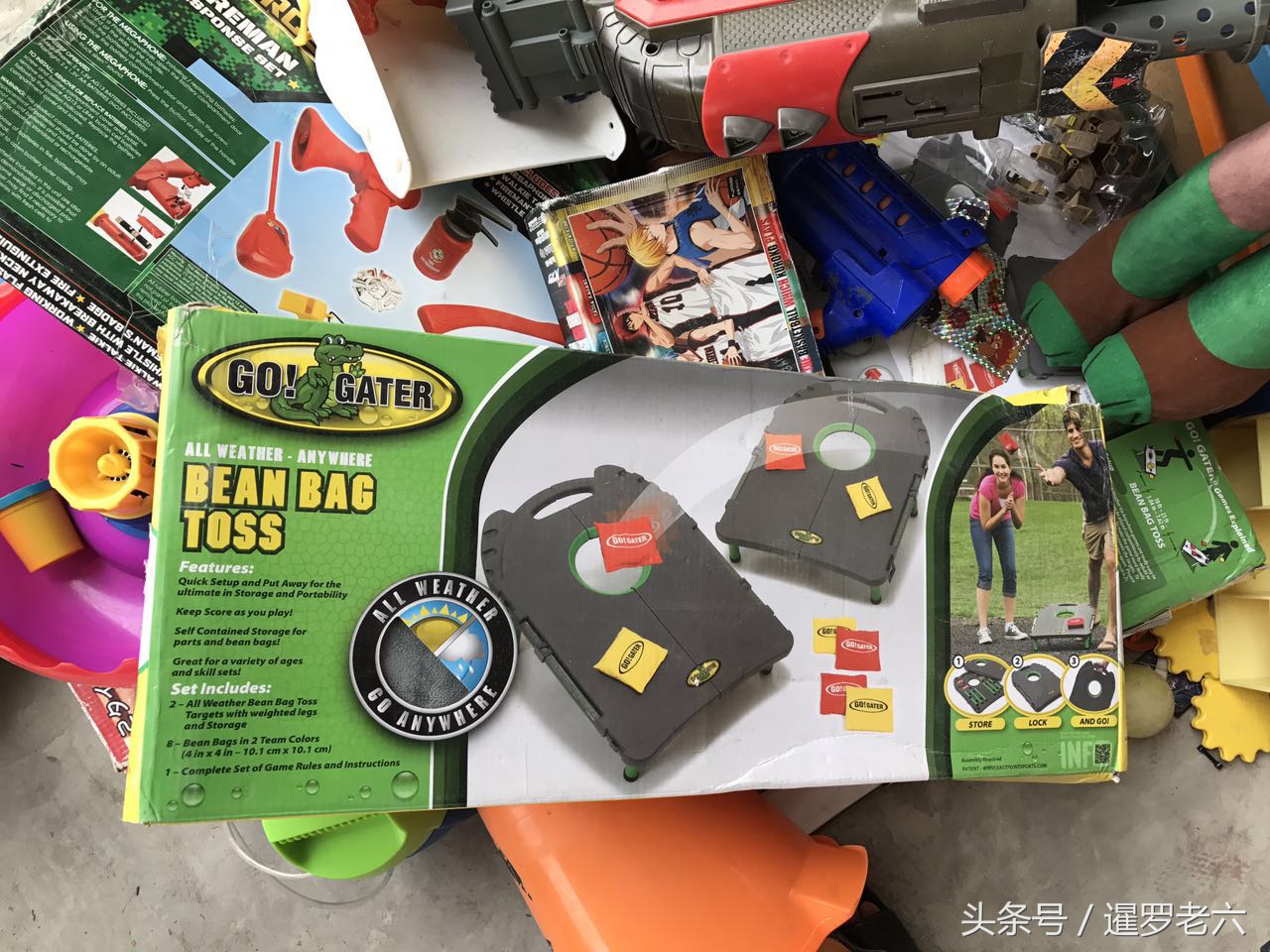 曼谷必买的小玩具,曼谷旧玩具市场