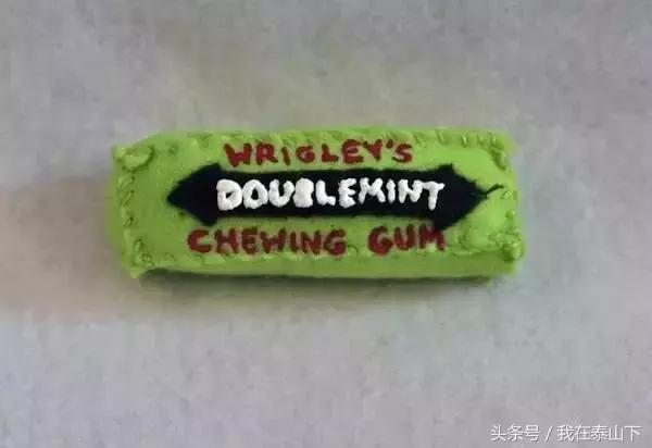 英国姑娘专门卖“假货”（针织品）的便利店