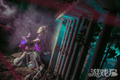 剑网三毒姐cos点赞最多的视频,剑网三破虏毒姐cos