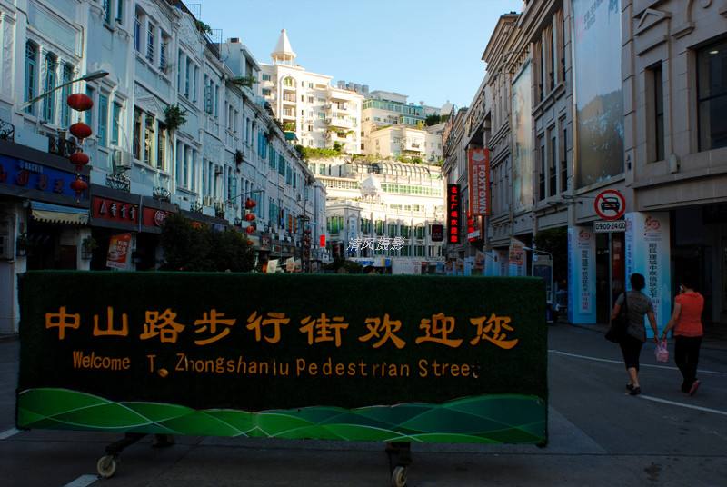 盘点国内最著名的十大美食街,国内有名的美食街你去过几条