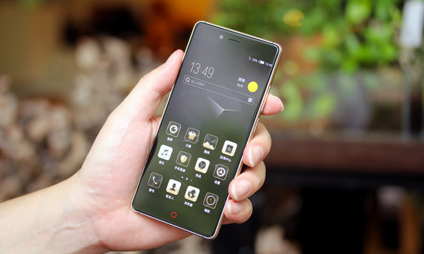 春日郊游好时节选款靓机记录美好时光