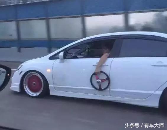 车上防身武器什么好,车上必备防身物品