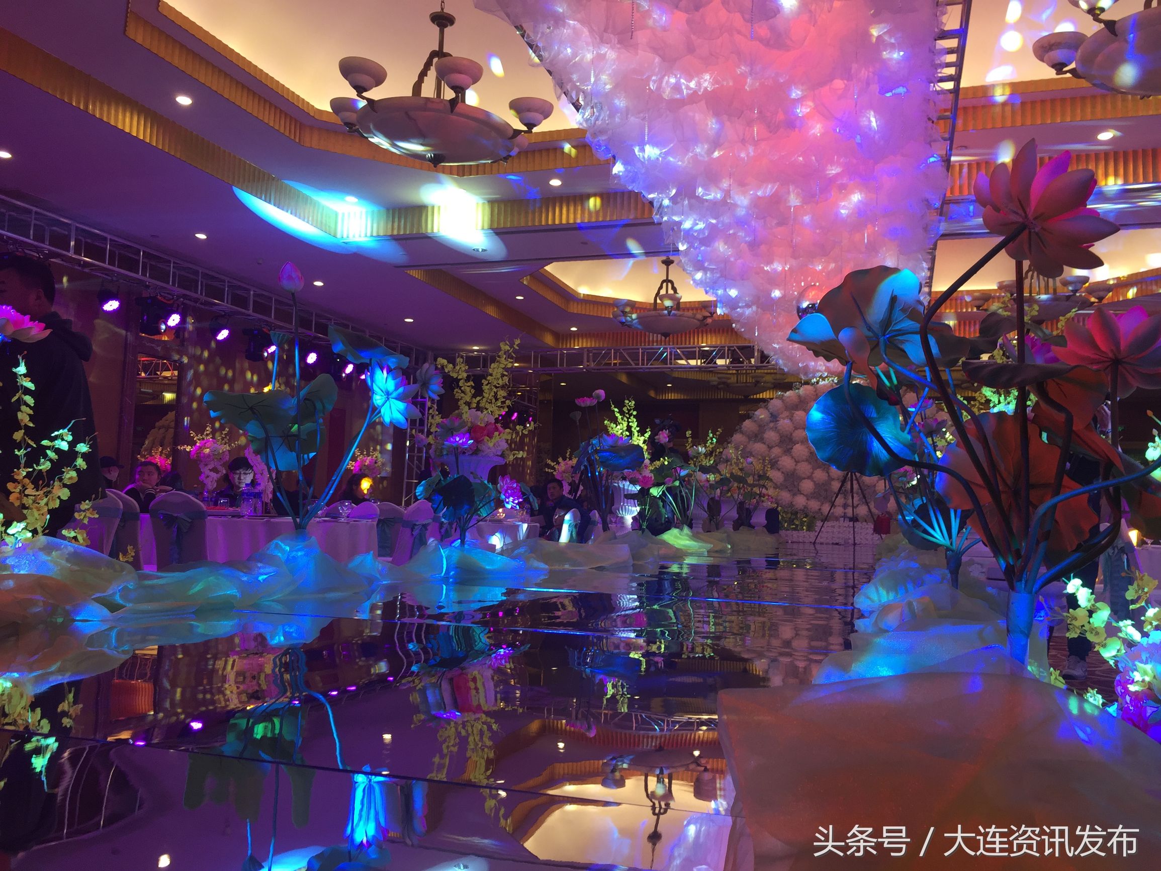 在九州婚礼秀，这就是嫁给爱情的样子