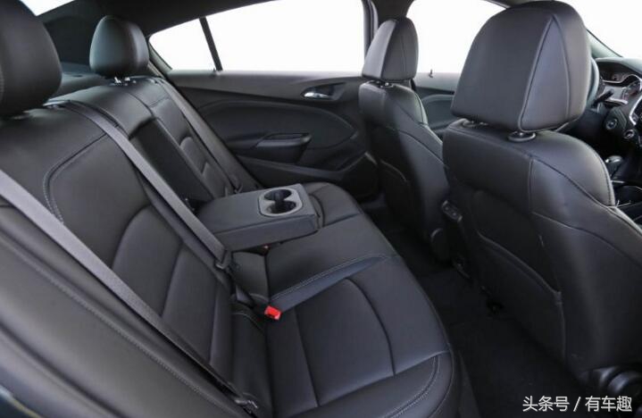 在中国跌落神坛，12万标配ESP10气囊，科鲁兹在美帝又火了