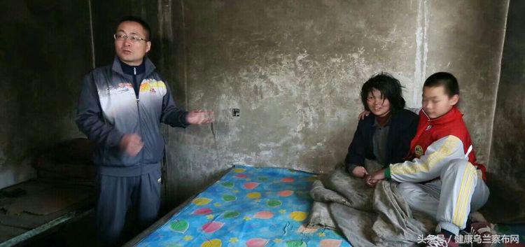 集宁区光明街小学校长巩建伟,巩建伟