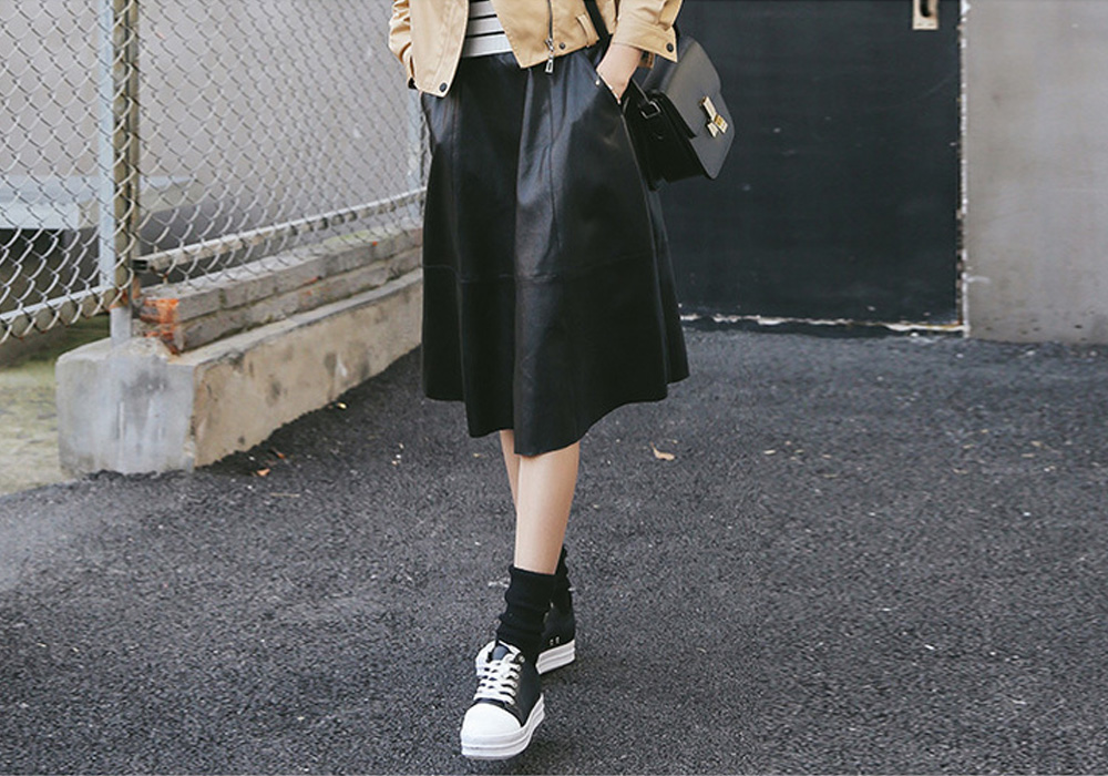 穿上一条花裙子有多美,好看又好穿的皮裙