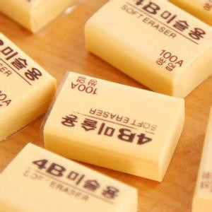 新盆子的标签留下的胶印怎么去除,衣服上粘了纸质标签胶印怎么去除