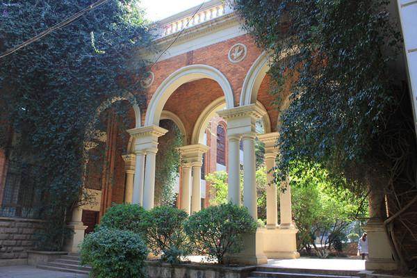 穷游云南1000元以内,穷游云南10天花费多少钱