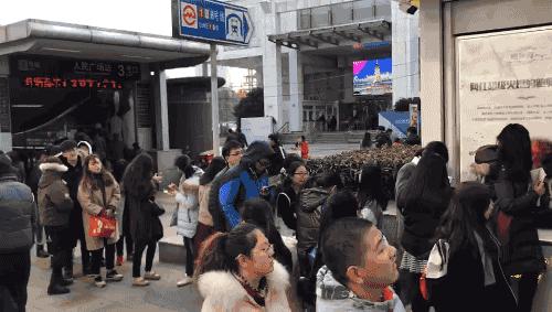 排队七小时才吃到的网红糕点，你是疯了吗？