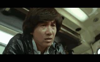 歌王许冠杰一家六口现身,许冠杰是第几代歌王