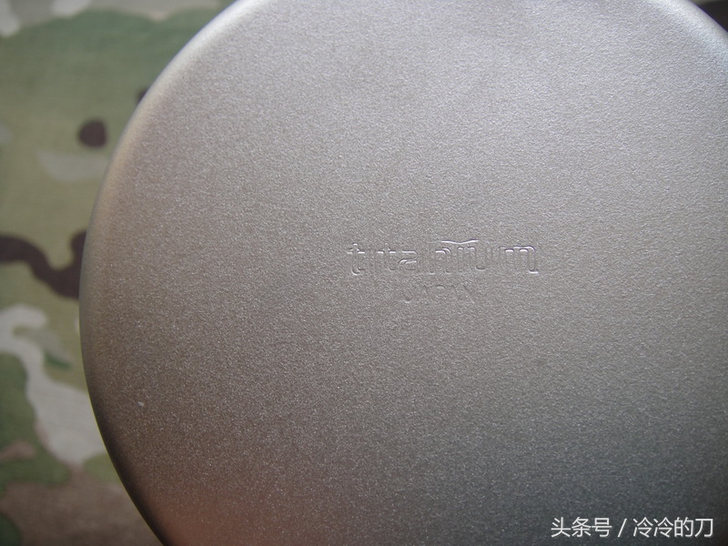 日本雪峰双层钛杯,高颜值的钛杯