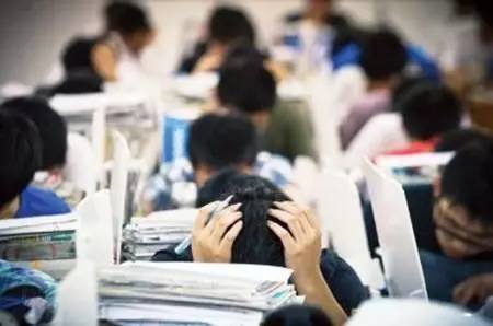考生忘带证件,高考进考场需带哪些证件
