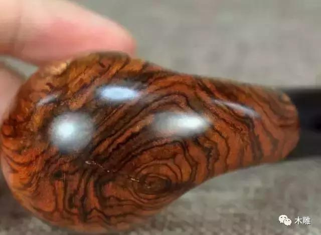 海南黄花梨有味道吗,海南黄花梨用火烤是什么味