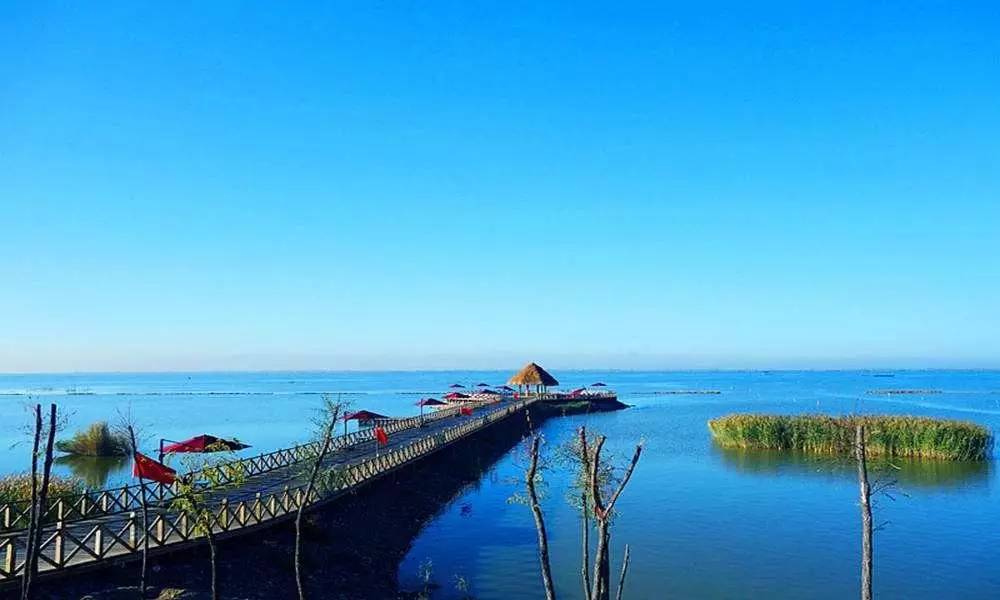 武汉又加开高铁线了，去兰州、乌鲁木齐这些地方玩，省钱又省时啦！