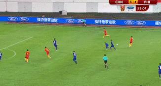 热身赛邓涵文“梅开二度”中国男足8-1菲律宾