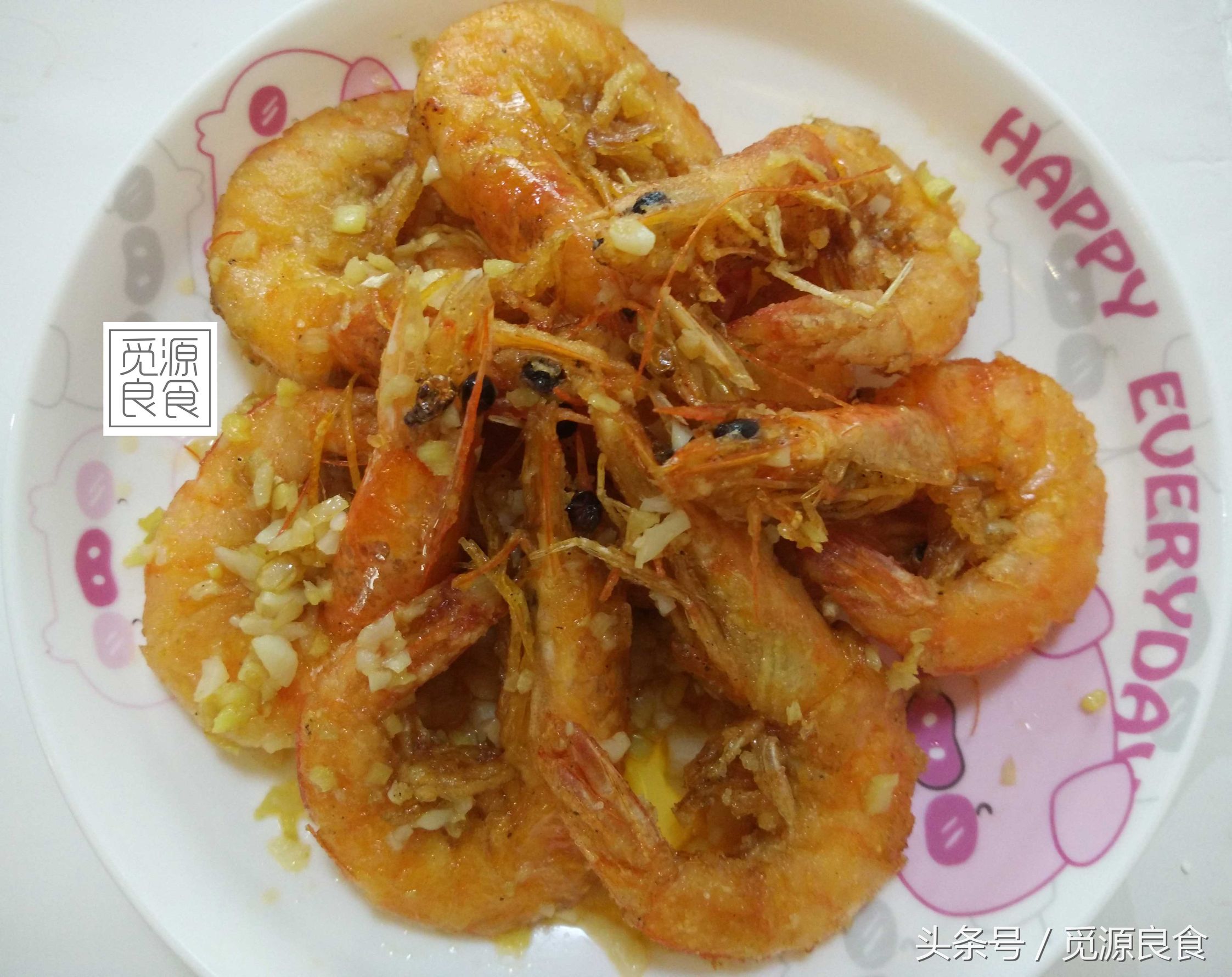在美味面前，这点麻烦不算什么。今日菜谱椒盐虾，外观诱人，味道鲜美，让人非常有食欲，怎么做才能好吃？
