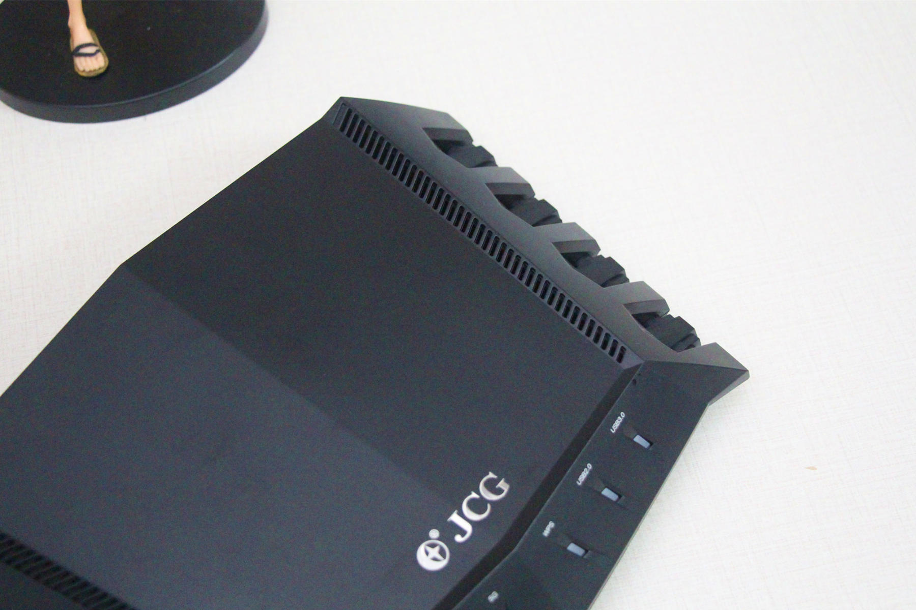 8根低损耗高增益天线，超强信号，游戏玩家必备装备--金刚狼体验