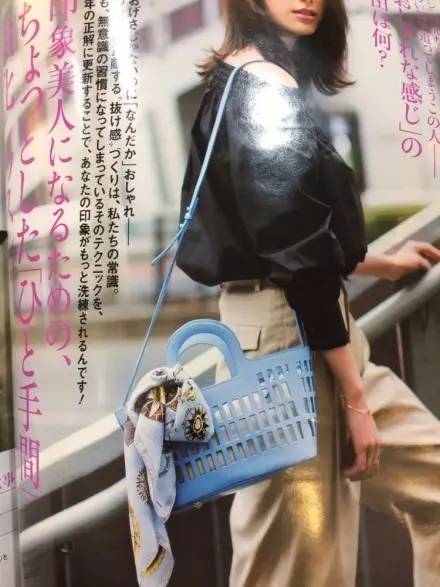 土气的塑料凉鞋,四季塑料凉鞋
