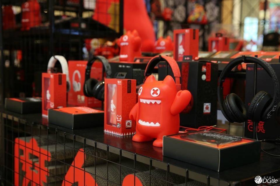 神奇的魔鬼猫！梦想成为国际顶级品牌的中国猫