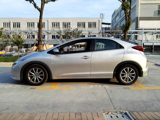 2011款本田思域和09款思域一样吗,本田思域两厢的优缺点