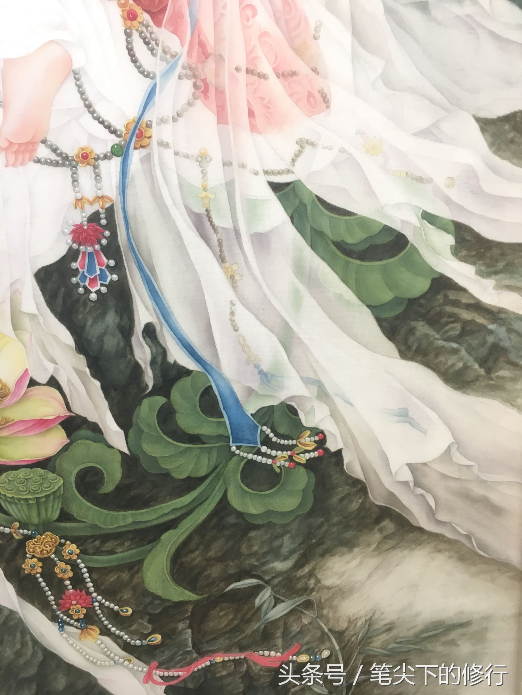 美到极致的菩萨｜听涛观瀑望水月，静思禅定得自在