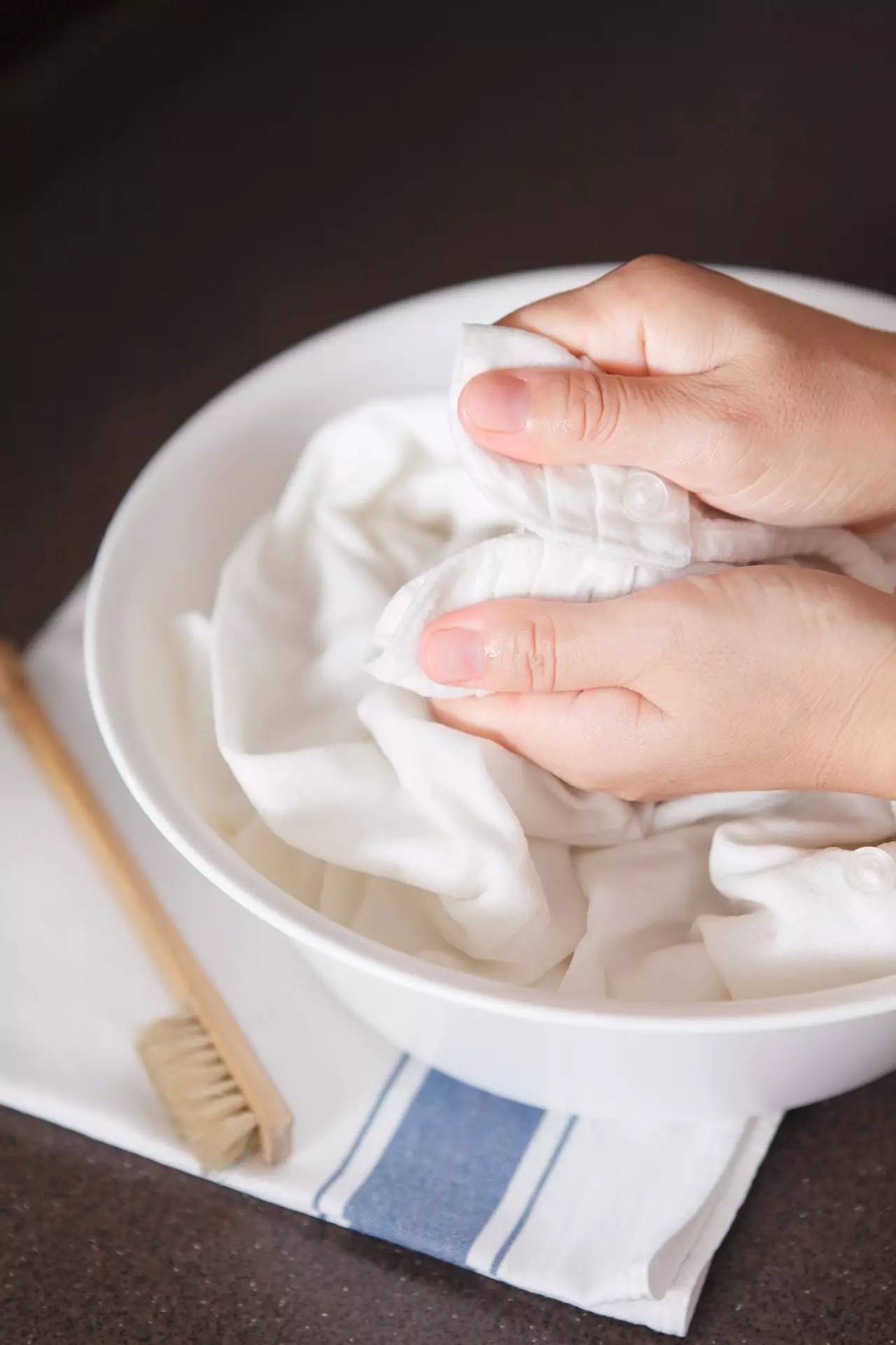 永续护衣：自有米饭柠檬牛奶来对付污渍油渍口红渍