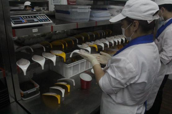 一匹黑马席卷火锅市场，品尚带你飞！