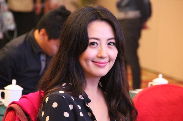 至尊红颜反派结局,至尊红颜两位女主角