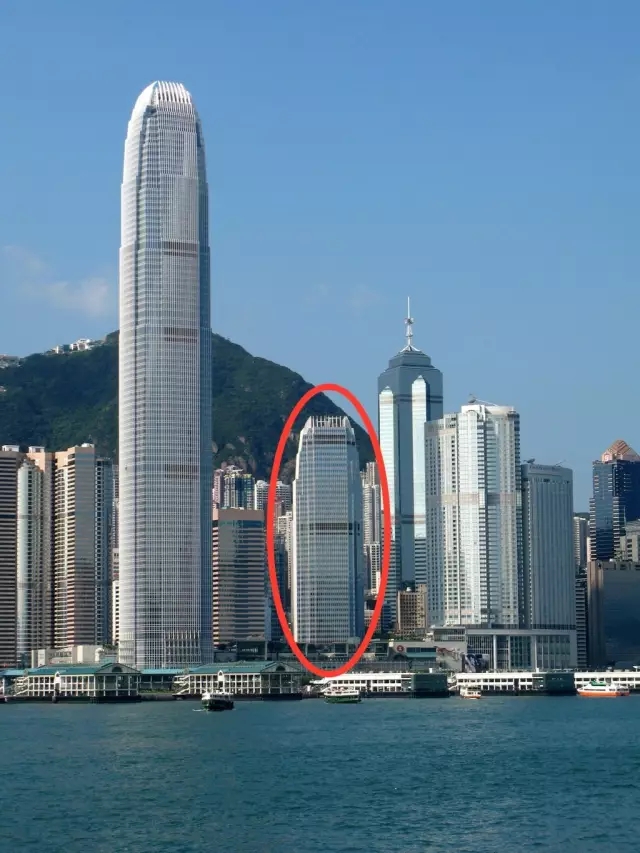 大陆人去香港维多利亚港的夜景,香港维多利亚港夜景与乐曲