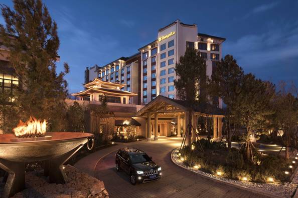 他花了四年时间，寻觅心中的香格里拉