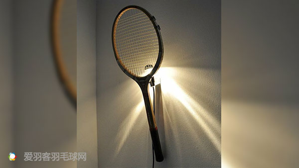 羽毛球拍建议不建议买旧的,旧羽毛球拍变新的