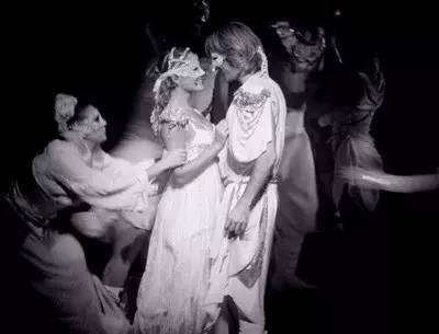 话剧演员比明星演员厉害,话剧演员比影视演员厉害