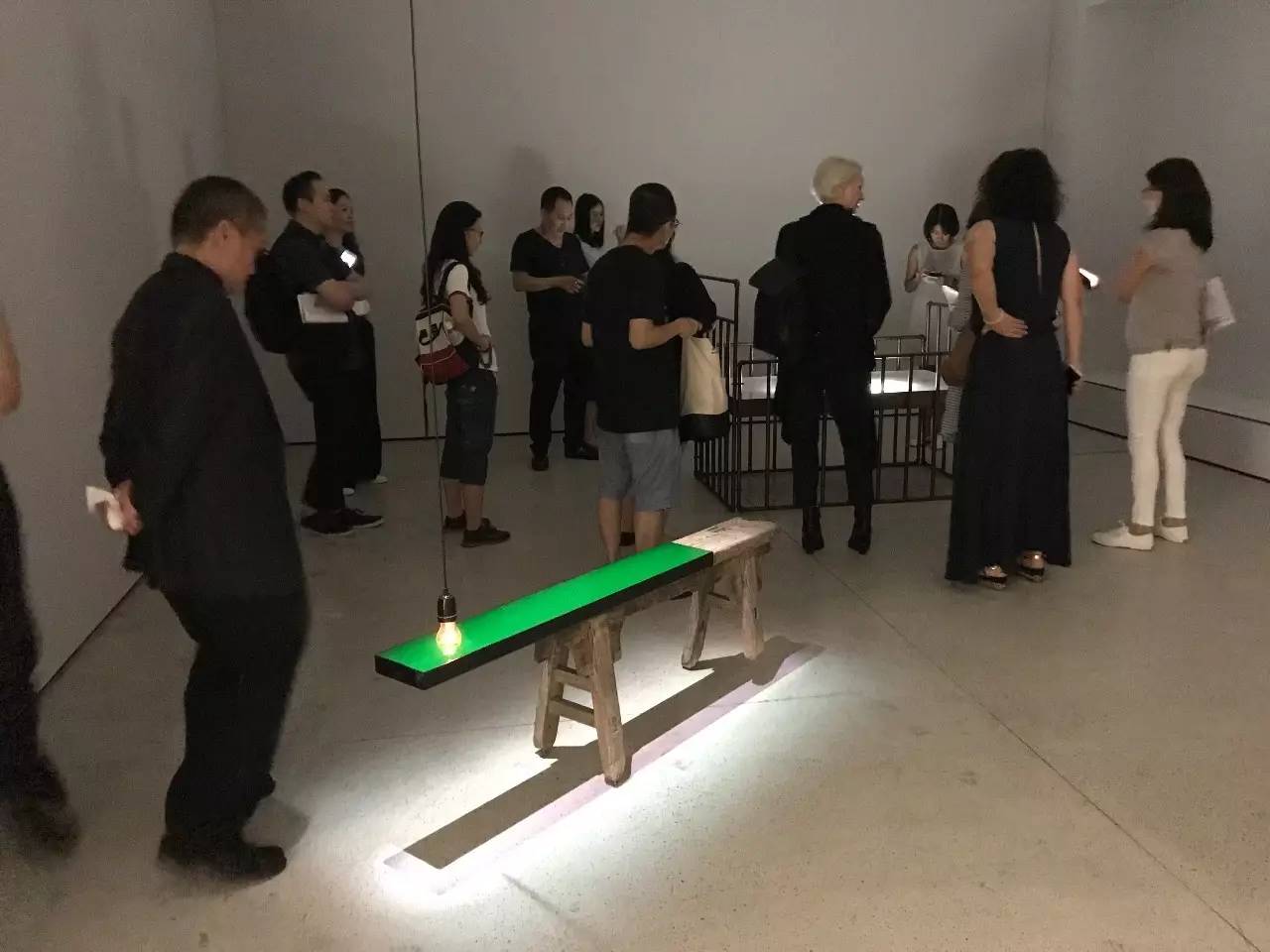 凤凰艺术｜白立方呈现另一个鲜为人知的“王功新”，“轮回”重启