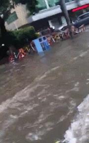 东莞最近有没有水淹现象,东莞市哪些地方被大暴雨淹了